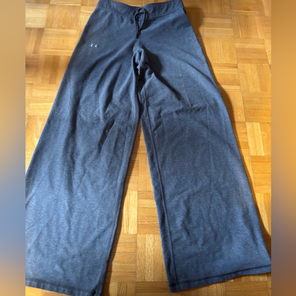 Gently Worn Under Armour Cotten Wide Leg Sweat